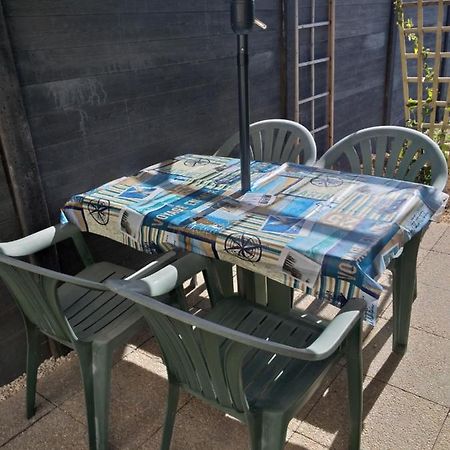 Charmant logement calme de 35 m2, parking gratuit Folligny Extérieur photo